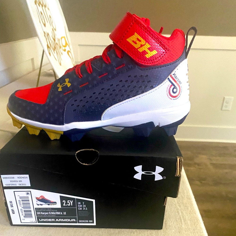 Under Armour baseball cleats